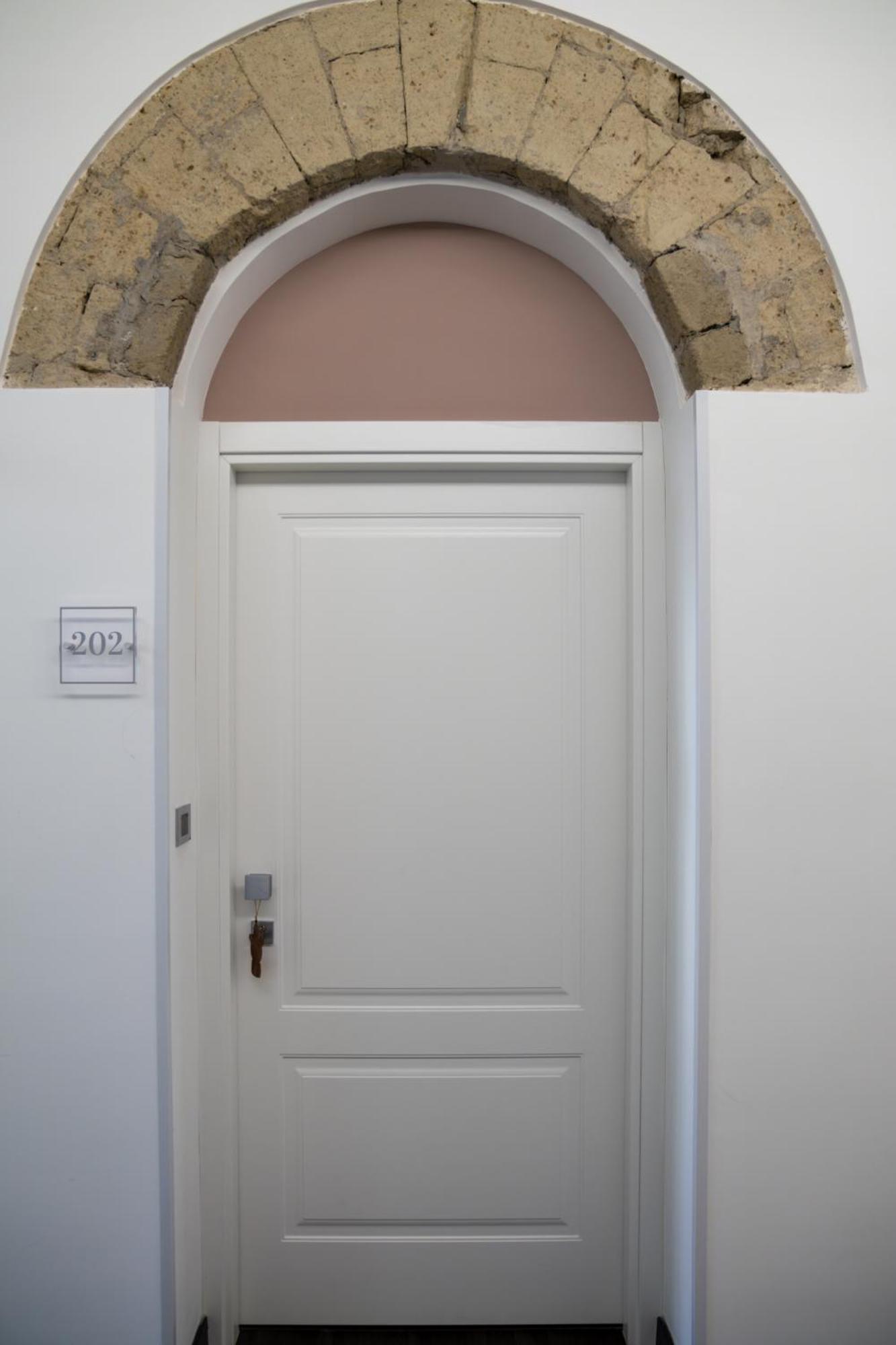 Palazzo Cappuccini Art Relais Hotel Naples Exterior photo