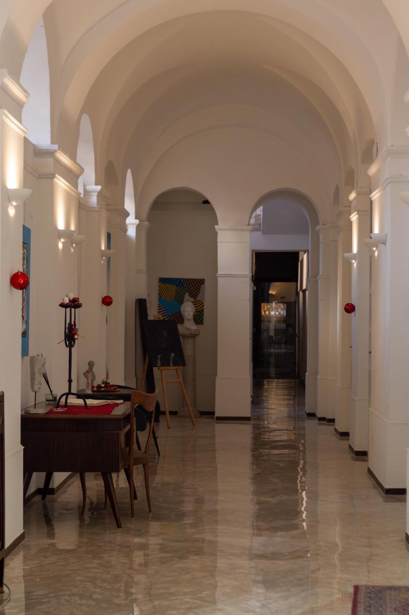 Palazzo Cappuccini Art Relais Hotel Naples Exterior photo