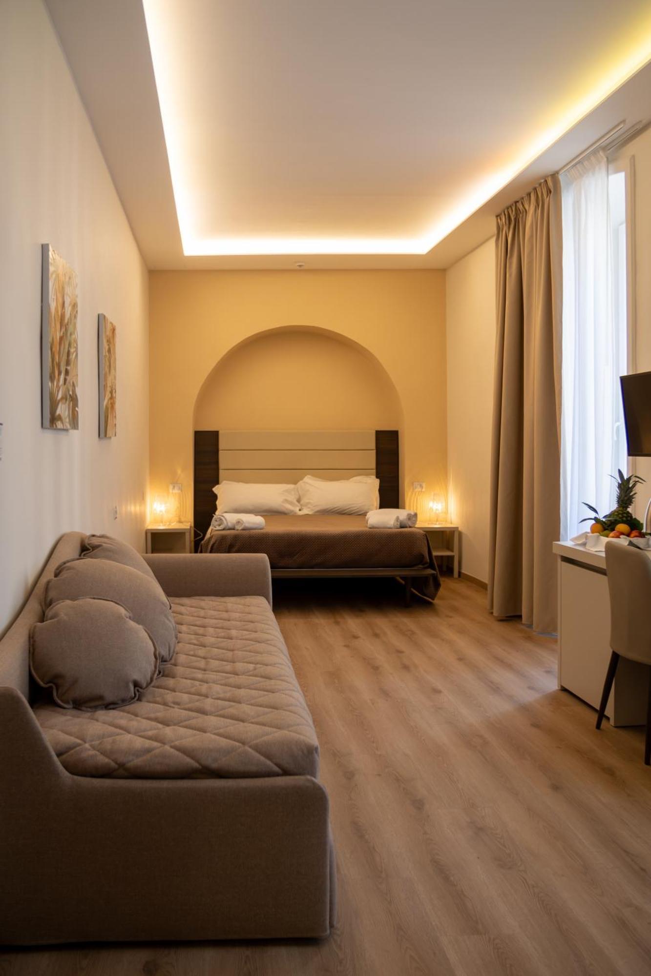 Palazzo Cappuccini Art Relais Hotel Naples Exterior photo