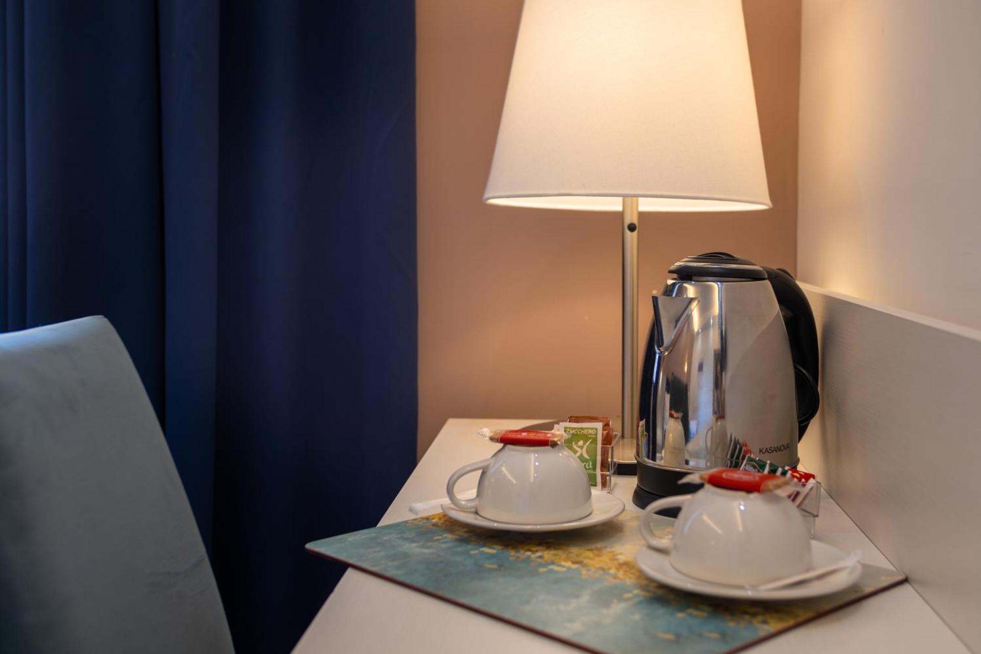 Palazzo Cappuccini Art Relais Hotel Naples Exterior photo